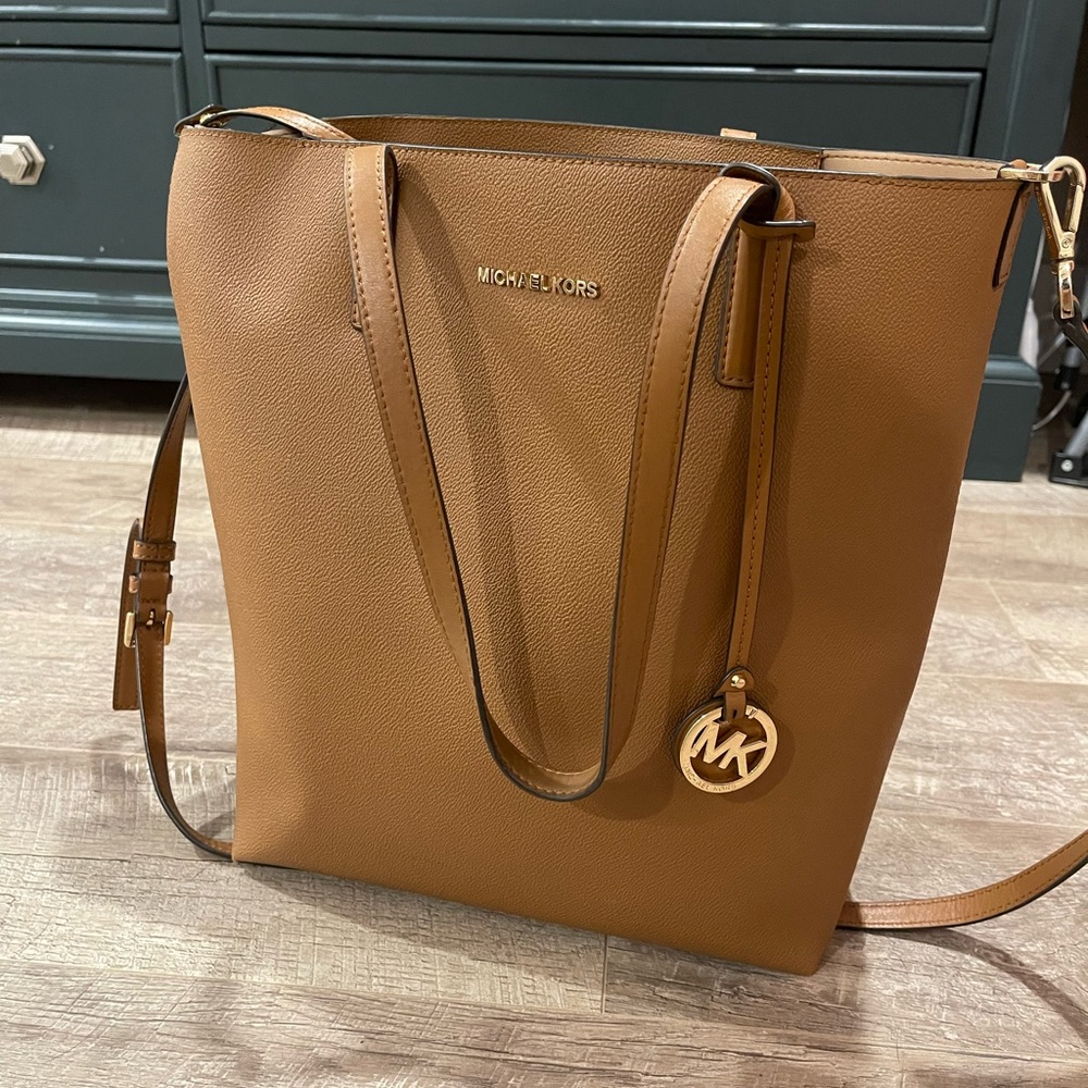 Michael Kors Brown Leather Shoulder Bag